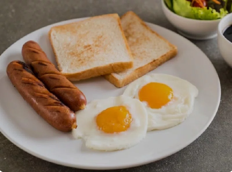 Huevos fritos en freidora de aire Huevos fritos en freidora de aire