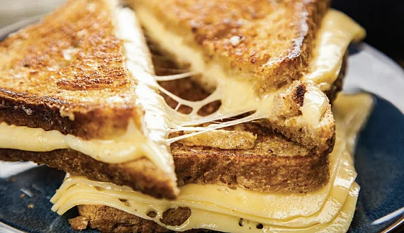 Grilled cheese in air fryer