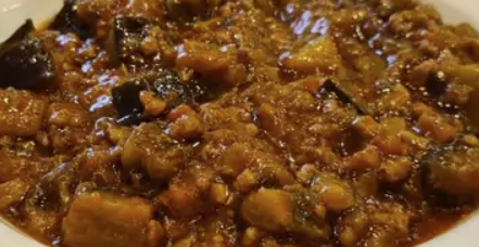 carne salteada con berenjena en freidora de aire